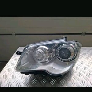 Compatibility: 2015 and 2021 (facelifted versions). Lighting: Full LED or Halogen with LEDs.